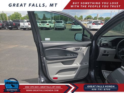 Used 2022 Honda Pilot Black Edition image 10