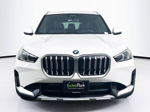 Used 2025 BMW X1 xDrive28i image 2