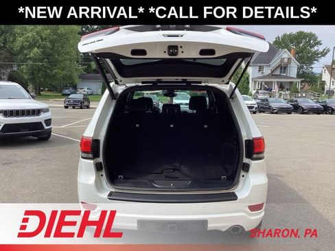 Used 2020 Jeep Grand Cherokee Altitude AWD/4WD image 11