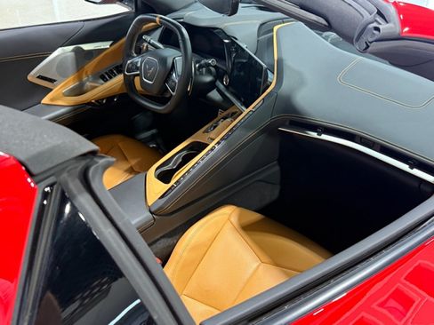 Used 2024 Chevrolet Corvette Stingray Preferred Conv w/ Z51 Performance Package RWD image 10