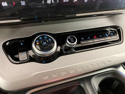 New 2025 Ford Expedition Max Active image 31