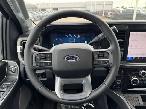 New 2026 Ford F250 Lariat w/ Black Appearance Package AWD/4WD image 30
