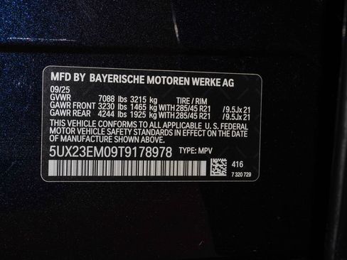 Used 2026 BMW X7 xDrive40i w/ M Sport Package AWD/4WD image 31