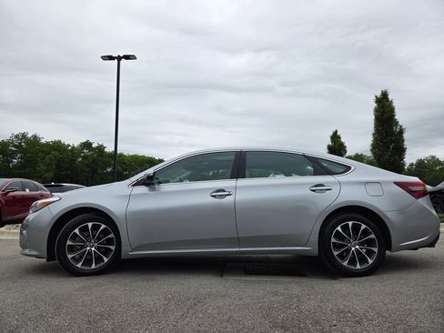 Used 2017 Toyota Avalon XLE Premium w/ Carpet Mat Package FWD image 27