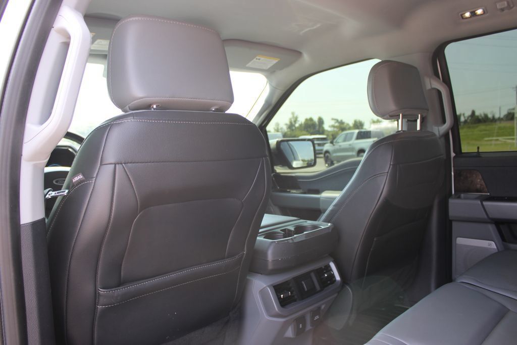 Used 2023 Ford F150 Lariat AWD/4WD image 29
