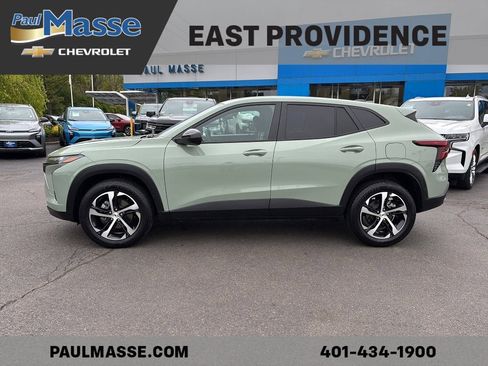 Certified 2024 Chevrolet Trax RS w/ Driver Confidence Package FWD image 4
