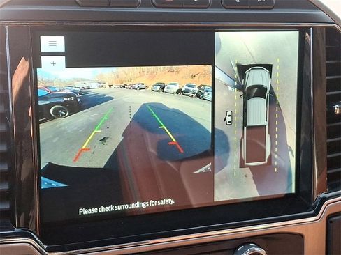 Used 2022 Ford F450 Platinum w/ FX4 Off-Road Package image 18