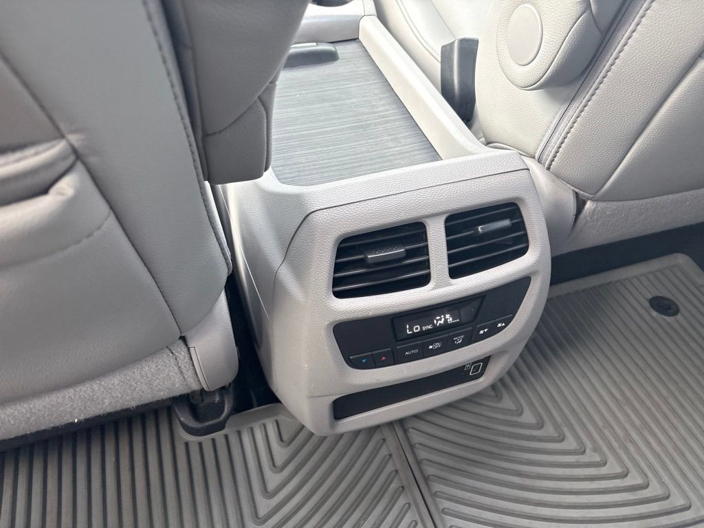 Used 2019 Honda Pilot EX-L image 19