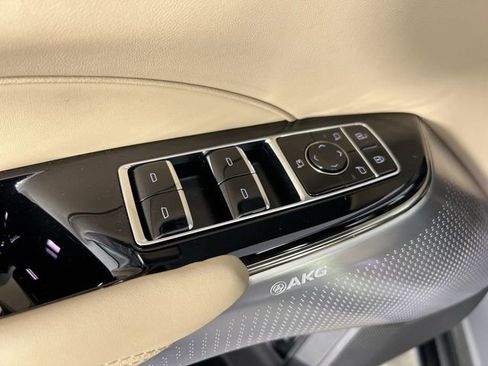 Used 2026 Cadillac Lyriq V image 24