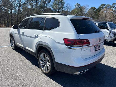 Used 2021 Volkswagen Atlas SE image 4