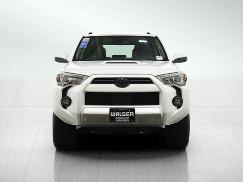 Used 2024 Toyota 4Runner TRD Off-Road AWD/4WD image 11