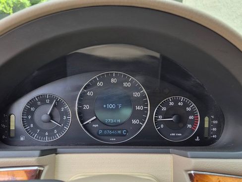 Used 2005 Mercedes-Benz E 500 Sedan image 34