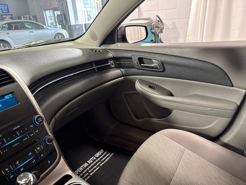 Used 2014 Chevrolet Malibu LS FWD image 23
