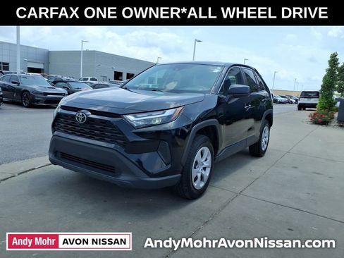 Used 2024 Toyota RAV4 LE AWD/4WD image 4