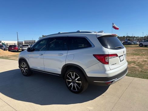 Used 2021 Honda Pilot Touring image 6