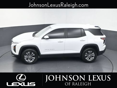 Used 2025 Chevrolet Equinox LT FWD image 29