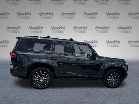 Used 2026 Lexus GX 550 w/ Accessory Package (2T) AWD/4WD image 11