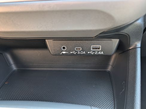 Certified 2025 Subaru Crosstrek 2.5i Premium AWD/4WD image 33