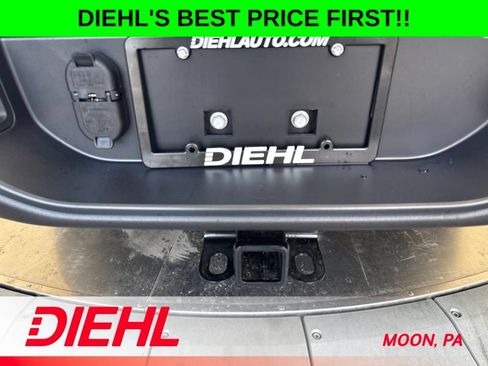 New 2026 Jeep Gladiator Rubicon w/ Steel Power Dome Hood Package AWD/4WD image 9