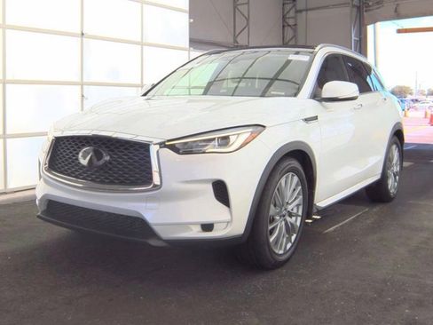 Certified 2023 INFINITI QX50 Luxe FWD image 1