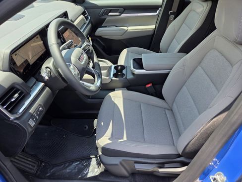 New 2025 GMC Terrain Elevation image 6