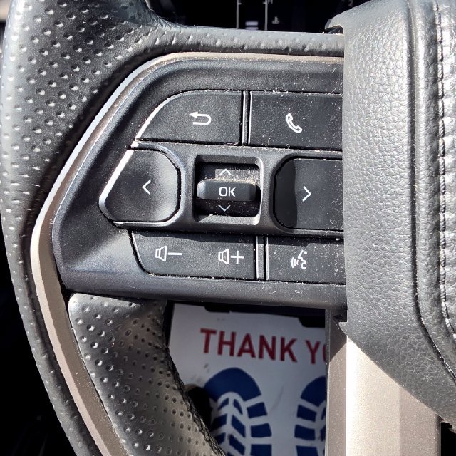 Used 2025 Toyota 4Runner SR5 AWD/4WD image 24