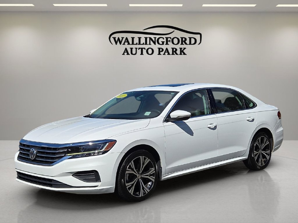 Used 2022 Volkswagen Passat 2.0T SE FWD image 1