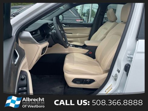 New 2025 Jeep Grand Cherokee Limited AWD/4WD image 10