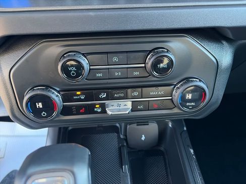 Used 2025 Ford Bronco Big Bend image 22