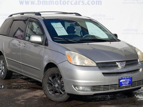 Used 2005 Toyota Sienna XLE image 1