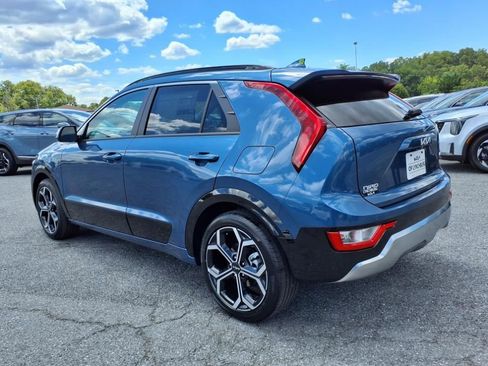 New 2025 Kia Niro EX Touring image 6