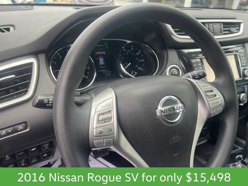 Used 2016 Nissan Rogue SV w/ SV Premium Package AWD/4WD image 22