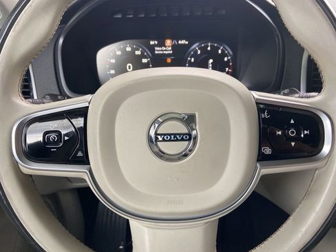 Used 2017 Volvo XC90 T6 Momentum w/ Vision Package AWD/4WD image 19