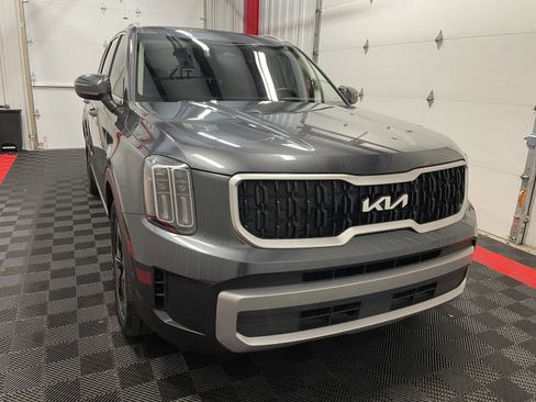 Used 2023 Kia Telluride EX FWD image 6