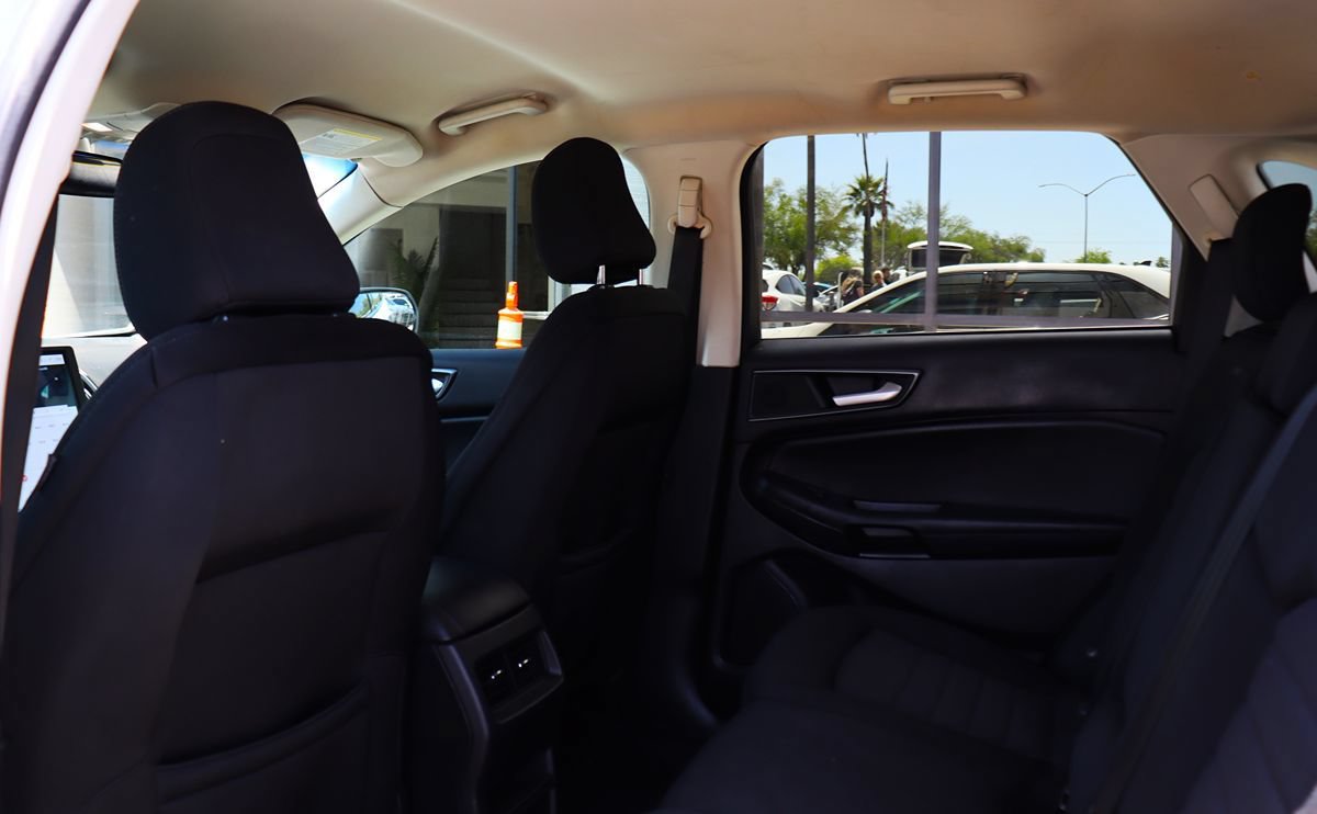 Used 2021 Ford Edge SE FWD image 34