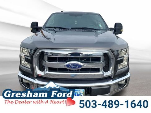 Used 2015 Ford F150 XLT w/ Trailer Tow Package image 10