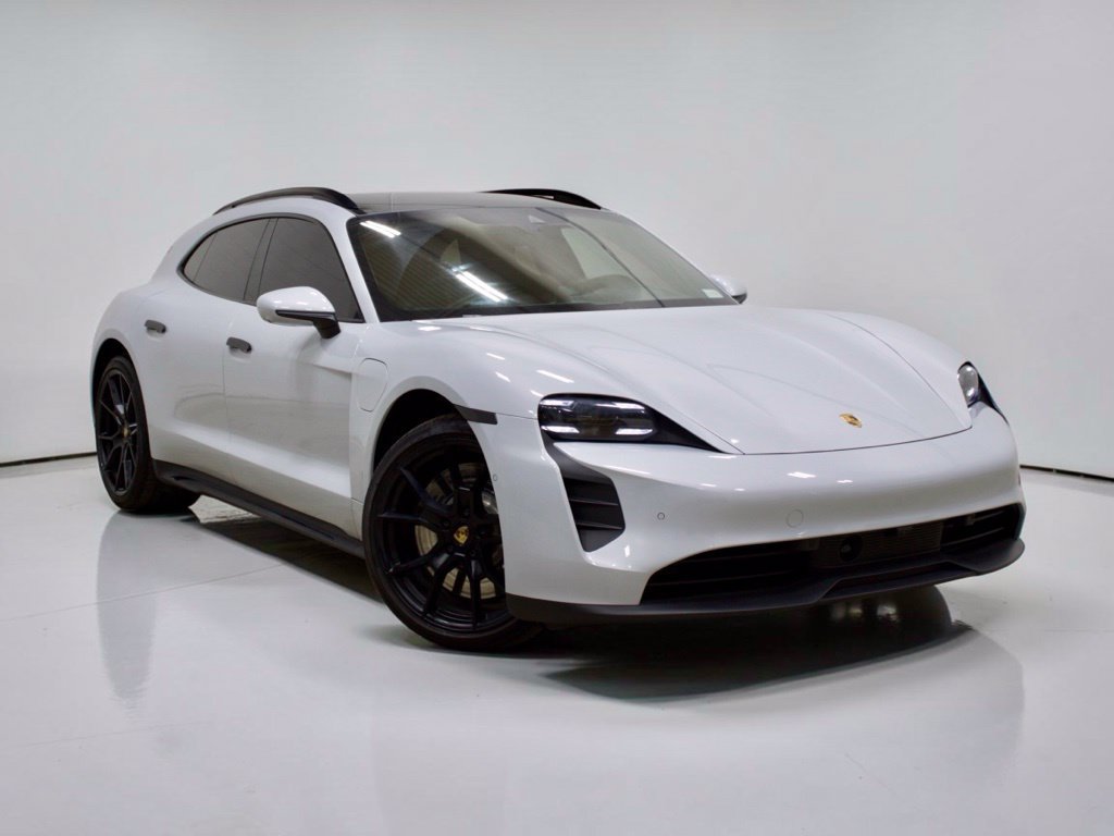 Used 2024 Porsche Taycan GTS AWD/4WD image 4