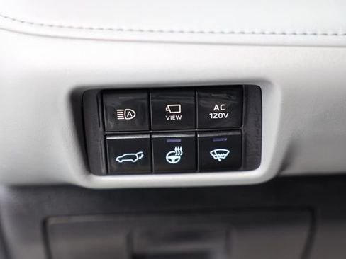 Used 2022 Toyota Highlander Platinum FWD image 19