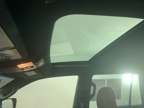 Used 2022 Lexus GX 460 Premium image 17