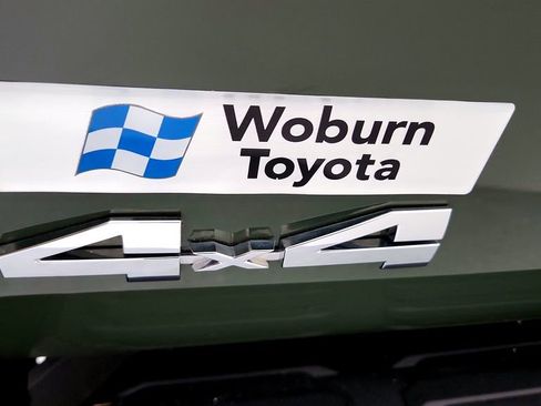 Used 2023 Toyota Tundra Limited AWD/4WD image 9
