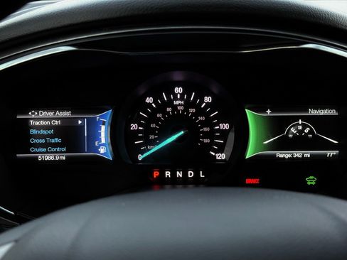 Used 2020 Ford Fusion SE image 30