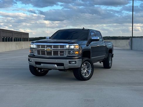 Used 2015 Chevrolet Silverado 1500 LTZ Z71 w/ LTZ Plus Package image 1