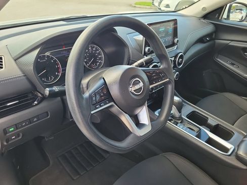 Used 2024 Nissan Sentra SV FWD image 16