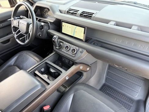 Used 2024 Land Rover Defender 110 X-Dynamic SE AWD/4WD image 21