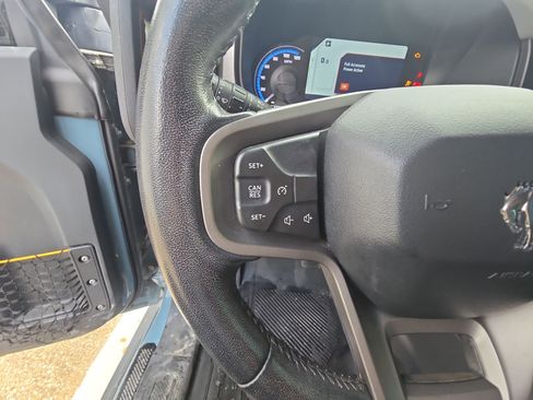 Used 2022 Ford Bronco Badlands image 14