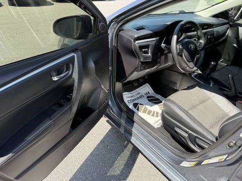 Used 2015 Toyota Corolla S FWD image 17