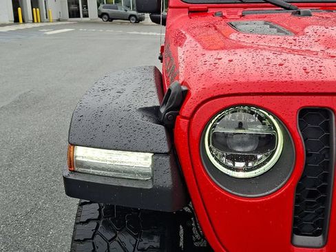 Used 2022 Jeep Wrangler Unlimited Rubicon w/ Steel Bumper Group AWD/4WD image 11