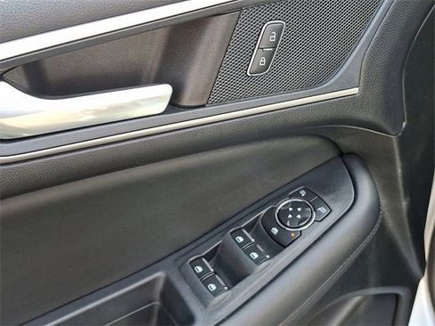 Used 2022 Ford Edge SEL w/ Convenience Package image 14