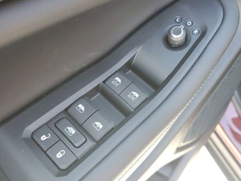 New 2025 Jeep Grand Cherokee L Altitude image 23