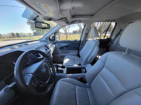 Used 2019 Honda Ridgeline RTL image 10